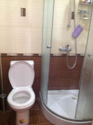 Гостевой дом Guesthouse Maria Гагра Стандартный трехместный номер с видом на море-3