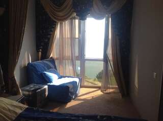 Гостевой дом Guesthouse Maria Гагра Стандартный трехместный номер с видом на море-4