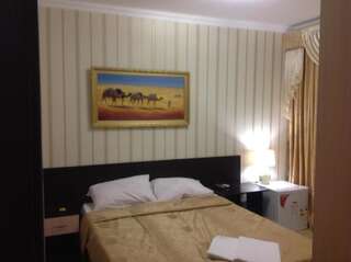 Гостевой дом Guesthouse Maria Гагра Двухместный номер с 1 кроватью или 2 отдельными кроватями и балконом-5